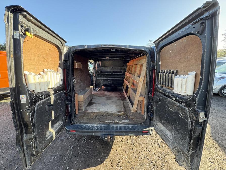 2015 Renault Trafic – Model: Trafic LL29 Business+ dCi – LC65WOV