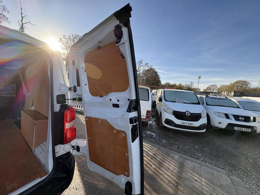 2019 Toyota Proace – Model: Proace Icon – PJ19WFN