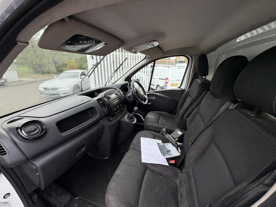 2017 Vauxhall Vivaro – Model: Vivaro  2900 Sportive CDTi – DN67TGE