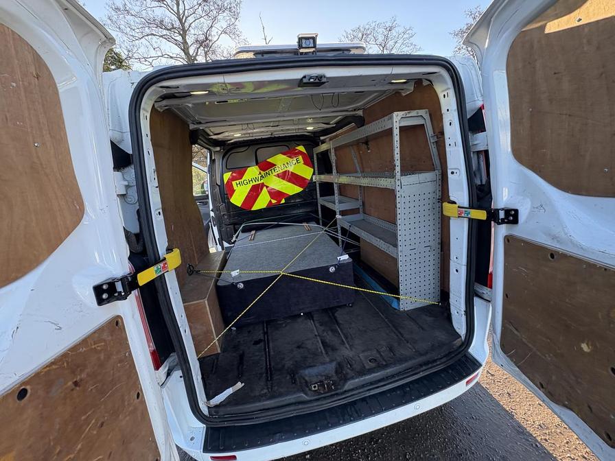 2017 Ford Transit Custom – Model: Transit Custom 270 Limited – HG17NTD