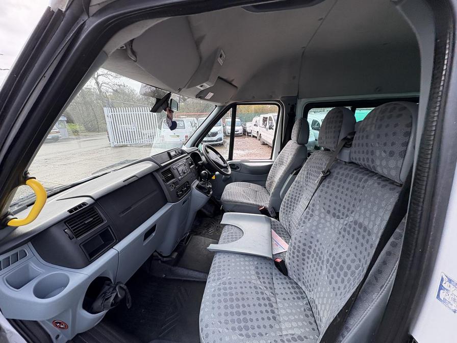 2007 Ford Transit – Model: Transit 100 17-Seat RWD – YT57YWN