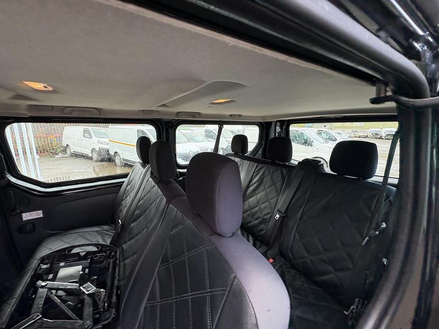 2016 Vauxhall Vivaro Combi – Model: Vivaro 2900 Combi CDTi Bi-T S/S – DU66LFW