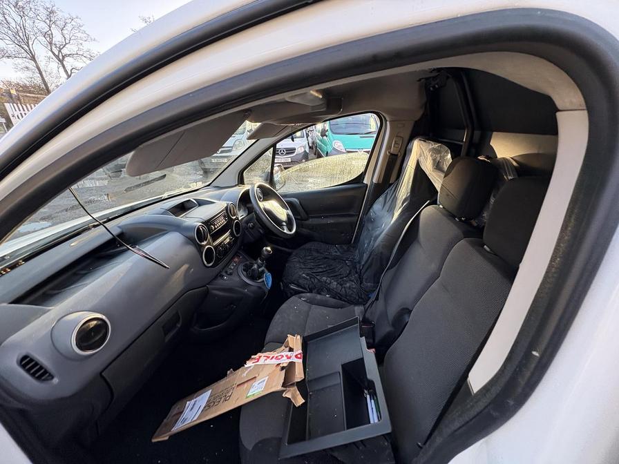 2017 Citroen Berlingo – Model: Berlingo 625 LX Blue HDi – SL67MRU