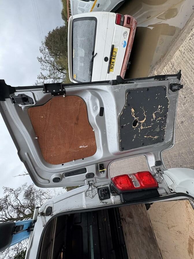 2018 Citroen Dispatch – Model: Dispatch 1000 Enterprise Blue HDi S/S – LB18LYS