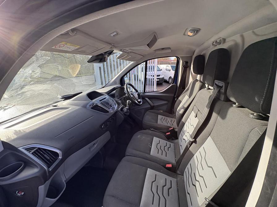 2016 Ford Transit Custom – Model: Transit Custom 290 Limited – LJ66VBD