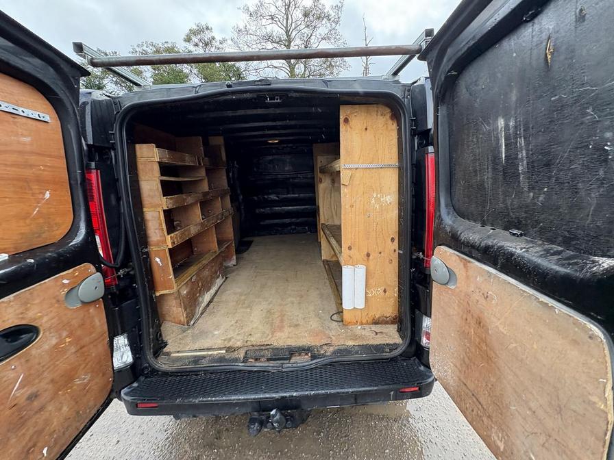 2013 Vauxhall Vivaro – Model: Vivaro 2900 Sportive CDTi LWB – DA63WZL