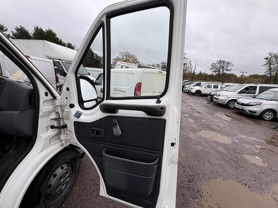 2002 Peugeot Boxer – Model: Boxer 320 LWB – GF02URW