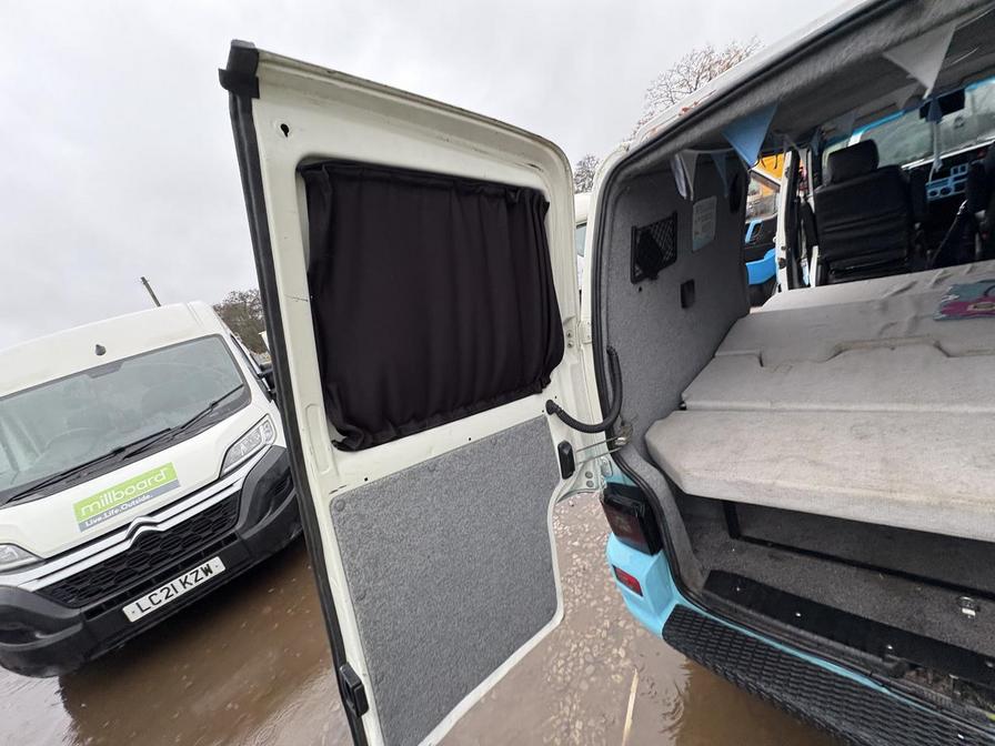 2001 Volkswagen Transporter – Model: 1200 TDI LWB – X801WPT