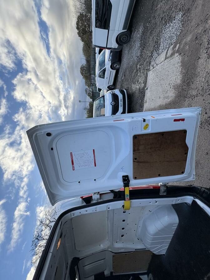 2018 Ford Transit Custom – Model: Transit Custom 320 Base – LD18VRJ