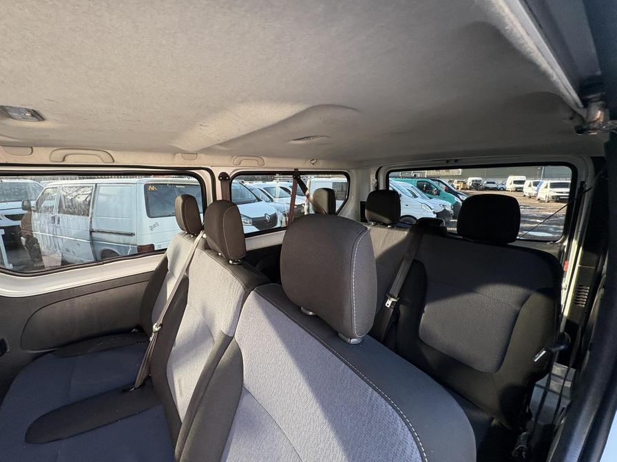 2016 Vauxhall Vivaro Combi – Model: Vivaro  Combi CDTi S/S – DY16BHP