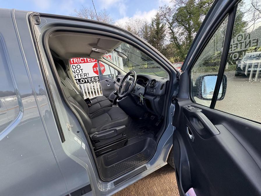 2021 Renault Trafic – Model: Trafic SL28 Black Edition Energy dCi – SA21UBE