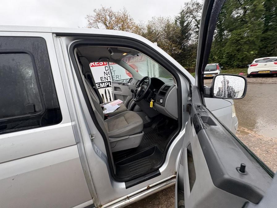 2006 Volkswagen Transporter – Model: Transporter T28 102 TDI SWB – FX56ZDH