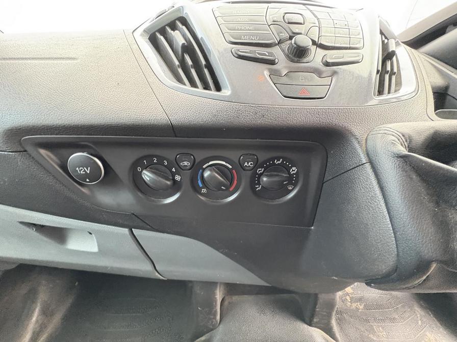 2016 Ford Transit Custom – Model: Transit Custom 270 Limited E-Tech – EO16MFV