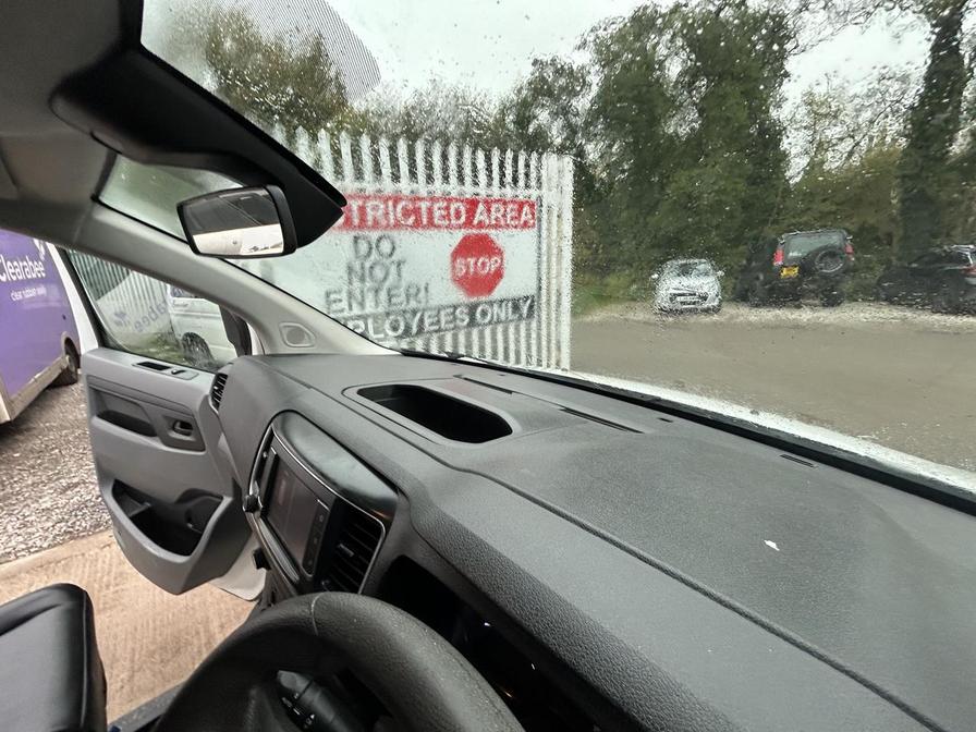 2018 Peugeot Expert – Model: Expert Professional Standard Blue HDi – MF18CZG