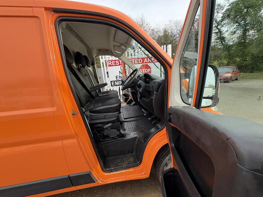 2021 Citroen Relay – Model: Relay 33 L1H1 Enterprise Blue HDi S/S – FY70FXR