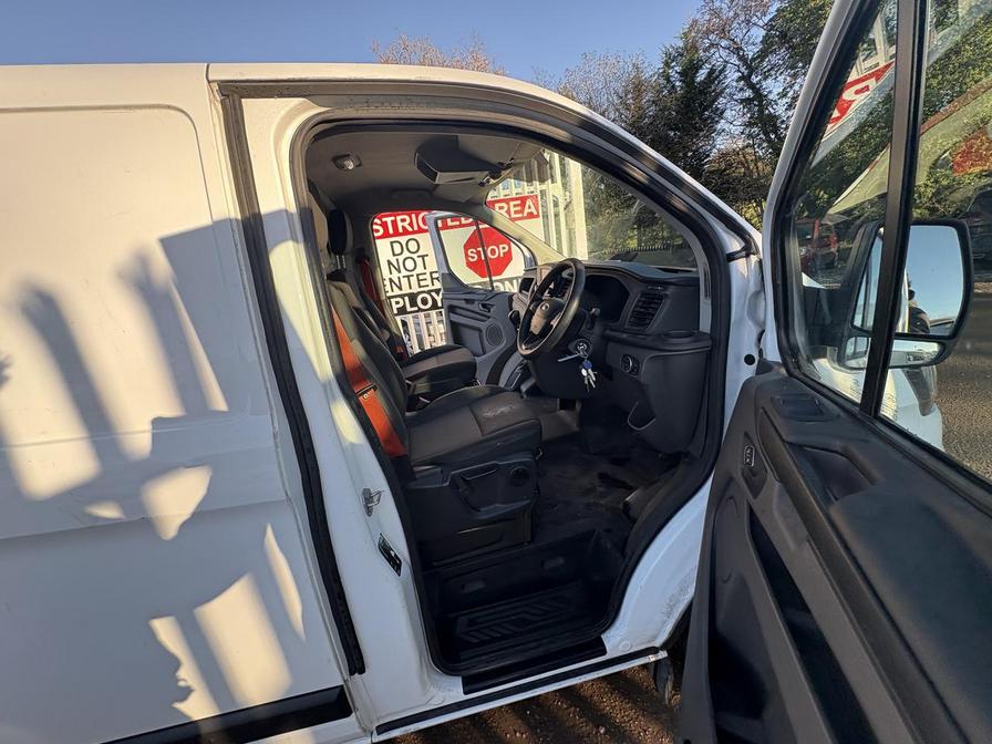 2019 Ford Transit Custom – Model: Transit Custom 340 Leader EcoBlue – MA69GKN