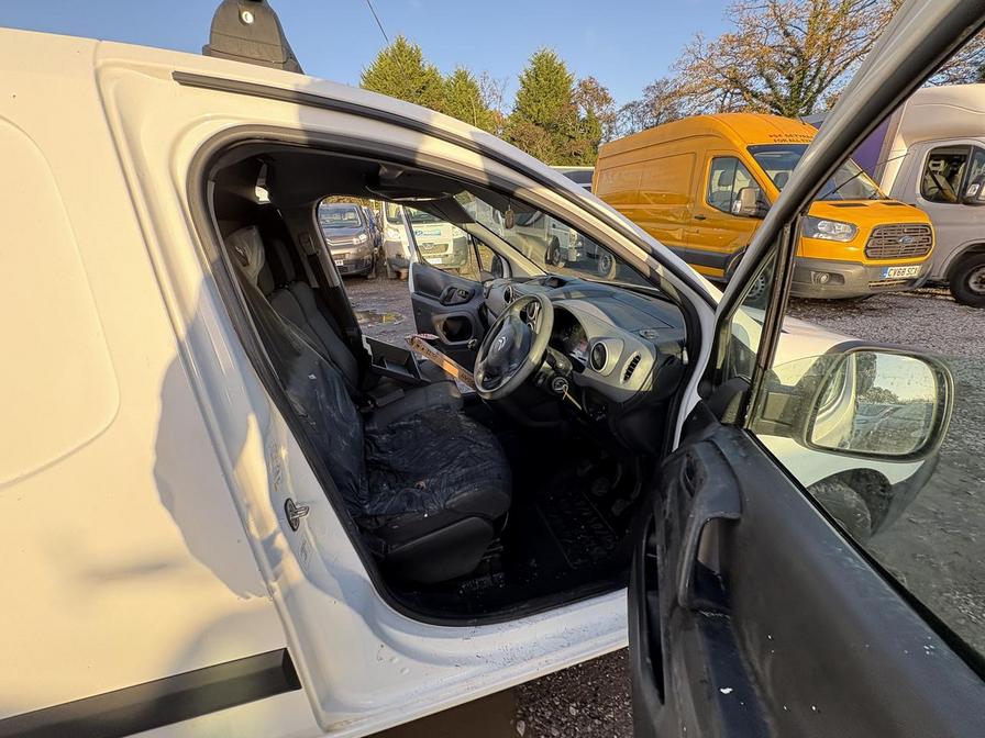 2017 Citroen Berlingo – Model: Berlingo 625 LX Blue HDi – SL67MRU