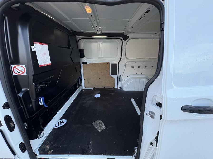 2018 Ford Transit Custom – Model: Transit Custom 320 Base – LD18VRJ