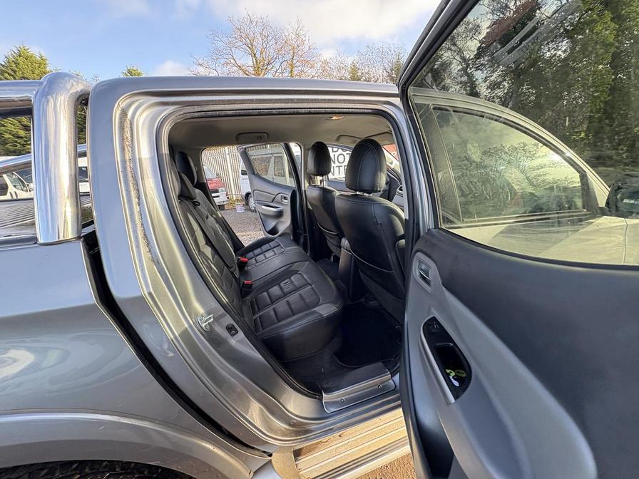 2018 Mitsubishi L200 – Model: L200 Barbarian DI-D Auto – VO68CZM