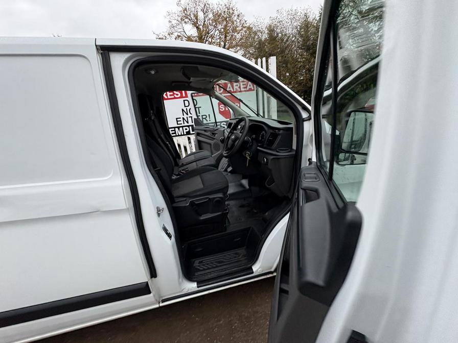 2018 Ford Transit Custom – Model: Transit Custom 300 Base – AY68JBO