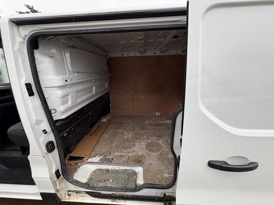 2021 Renault Trafic – Model: Trafic LL30 Business+ Energy dCi – YS21GCK