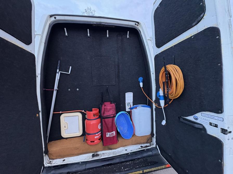 2005 Ford Transit – Model: Transit 350 LWB – YP55SOH