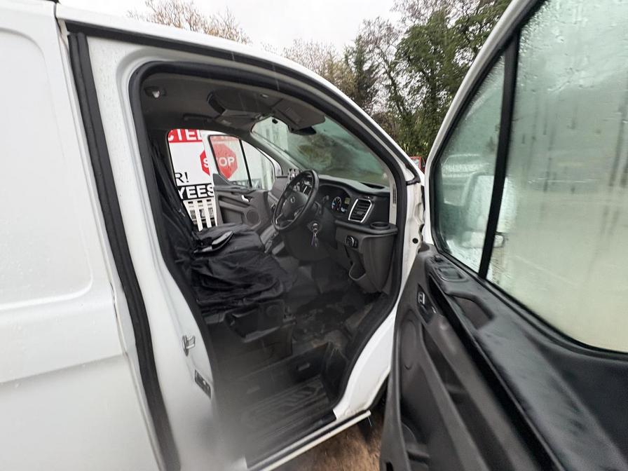 2022 Ford Transit Custom – Model: Transit Custom 300 Limited EcoBlue – YH22MYO