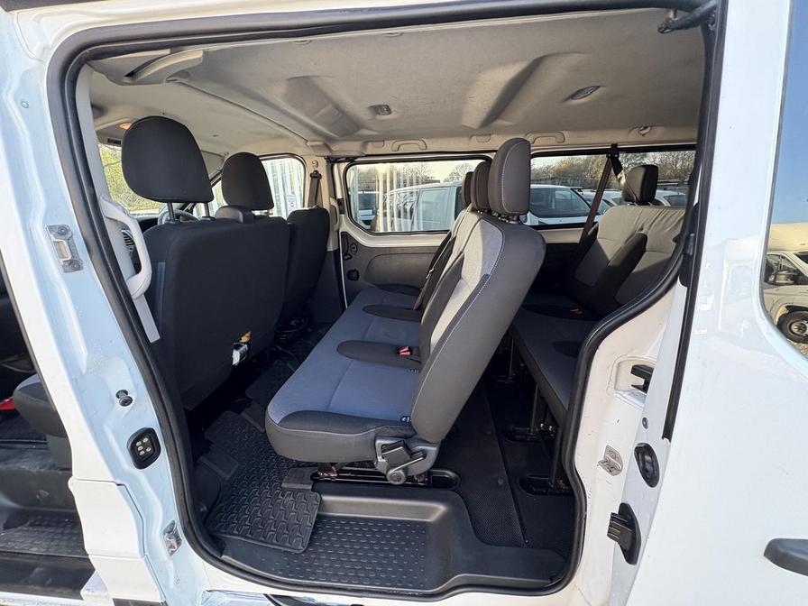2016 Vauxhall Vivaro Combi – Model: Vivaro  Combi CDTi S/S – DY16BHP