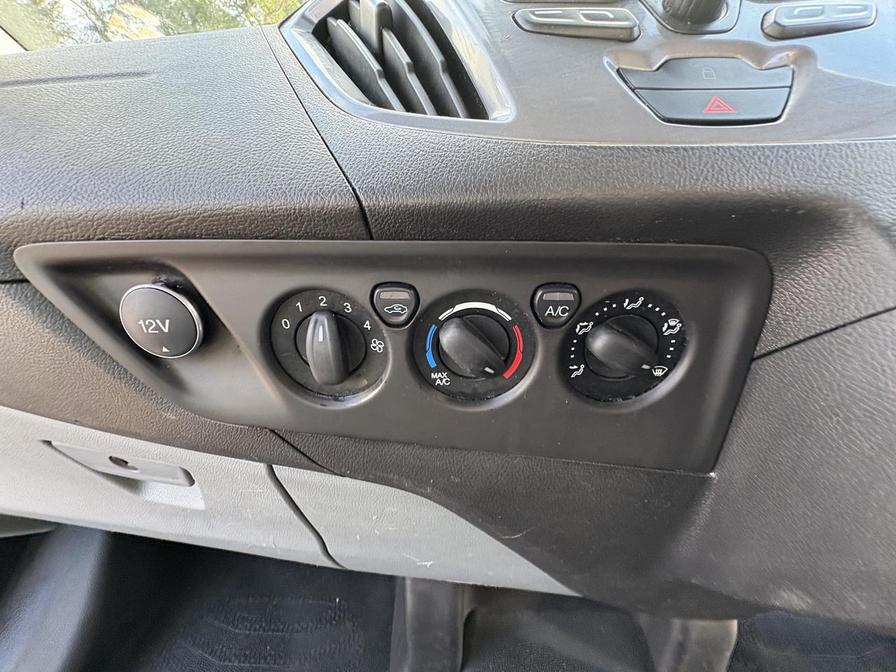 2016 Ford Transit Custom – Model: Transit Custom 290 Limited – LJ66VBD