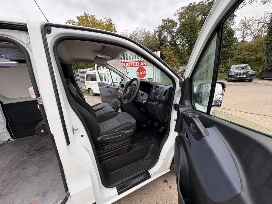 2017 Vauxhall Vivaro – Model: Vivaro  2900 CDTI ecoFLEX S/S – FN67FFX/J14YVR
