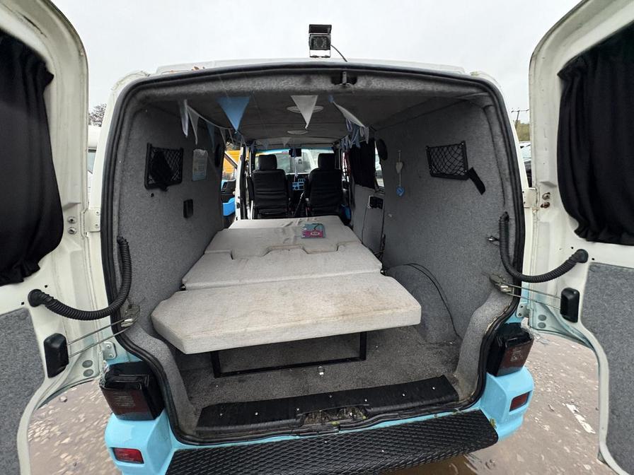 2001 Volkswagen Transporter – Model: 1200 TDI LWB – X801WPT