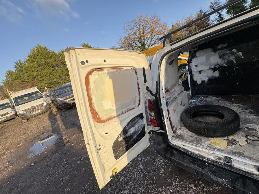 2017 Citroen Berlingo – Model: Berlingo 625 LX Blue HDi – SL67MRU