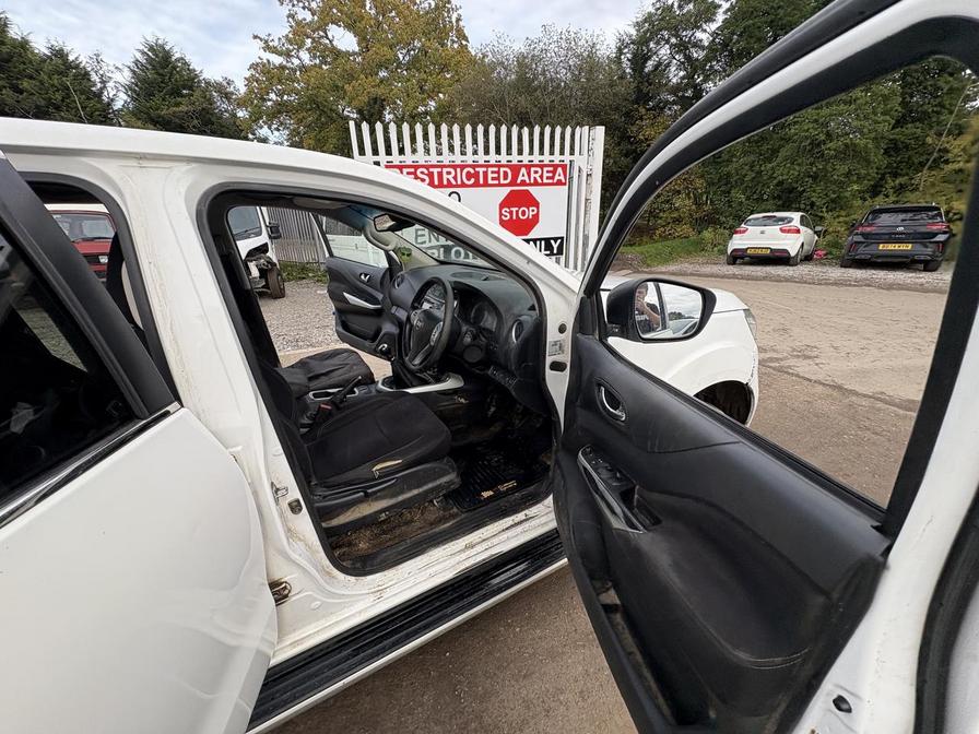 2017 Nissan Navara – Model: Navara N-Connecta dCi – SK17NXY