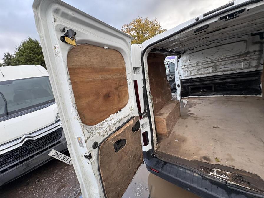 2017 Renault Trafic – Model: Trafic SL27 Business+ dCi – MC17WJO