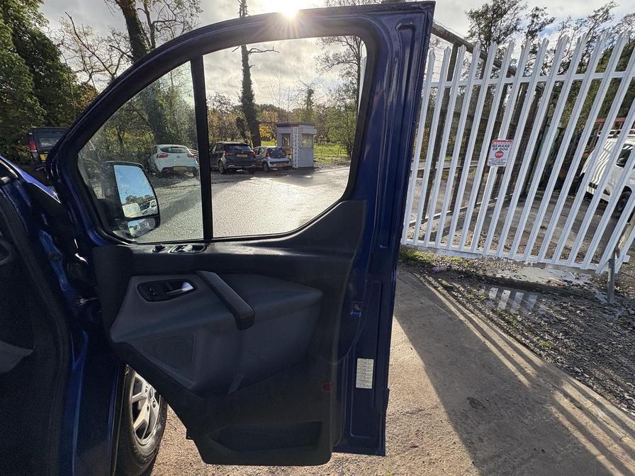 2014 Ford Transit Custom – Model: Transit Custom 290 Ltd E-Tech – EJ64FNM