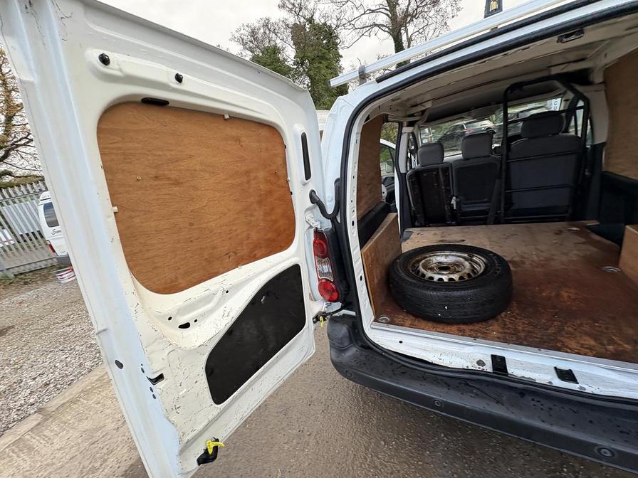 2016 Citroen Berlingo – Model: Berlingo 625 Enterprise Blue HDi – BT66XDK