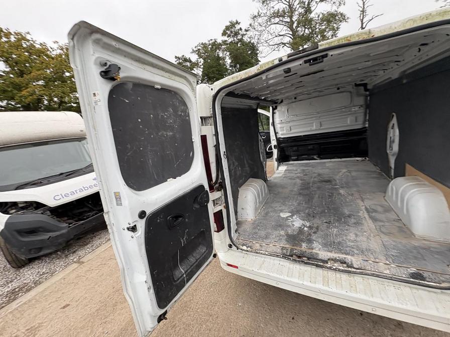 2017 Vauxhall Vivaro – Model: Vivaro  2900 Sportive CDTi – DY67VMG