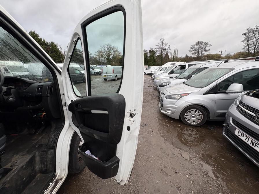 2021 Citroen Relay – Model: Relay 35 L3H2 Enterprise Blue HDi S/S – CF70MHK