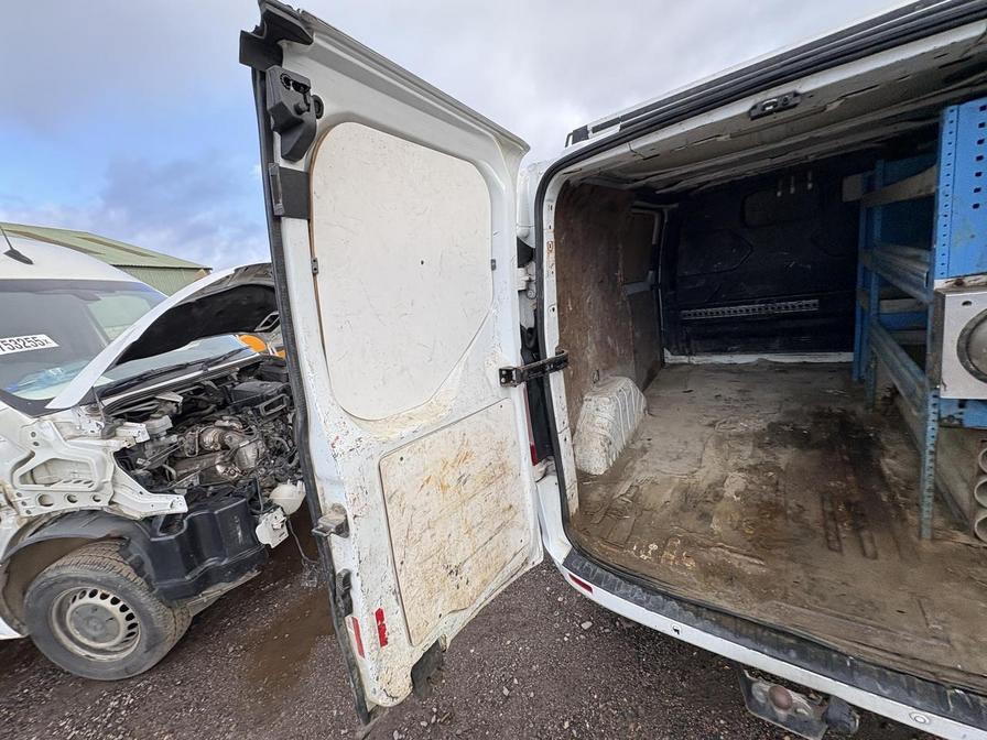 2016 Ford Transit Custom – Model: Transit Custom 270 Limited E-Tech – EO16MFV