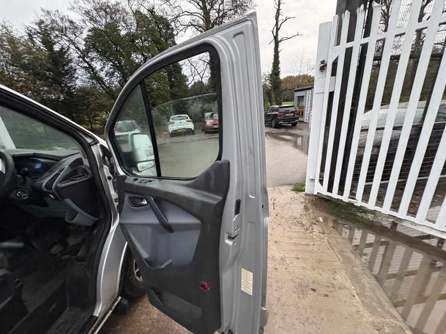 2014 Ford Transit Custom – Model: Transit Custom 270 Limited E-Tech – VE63PPZ