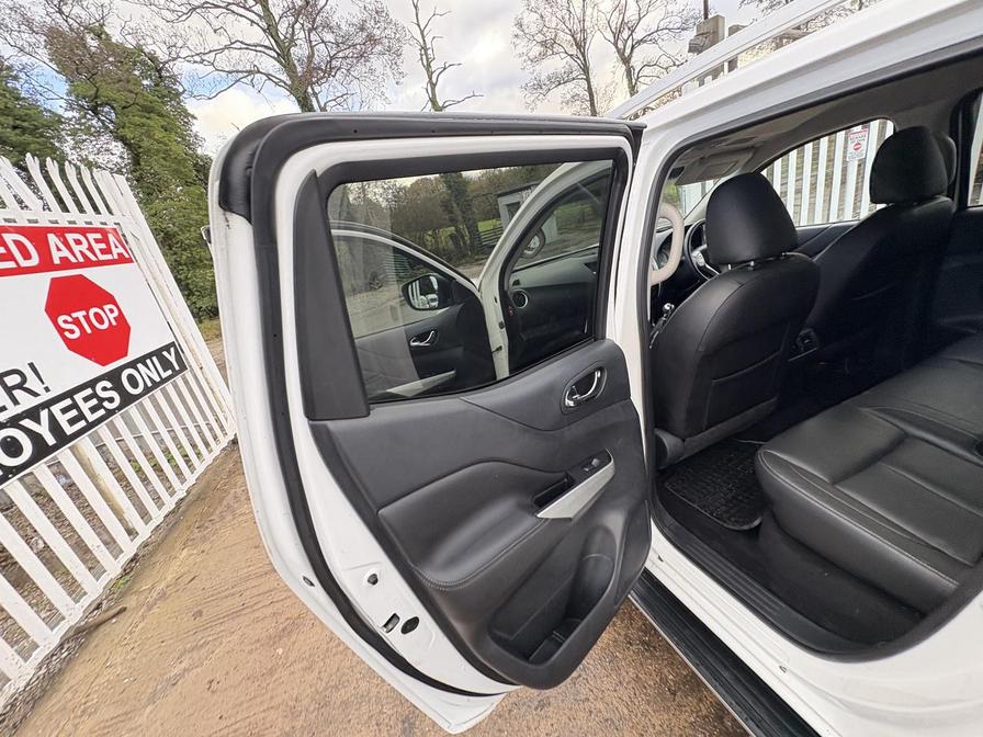 2016 Nissan NP300 Navara – Model: NP300 Navara Tekna dCi – BK66OFG