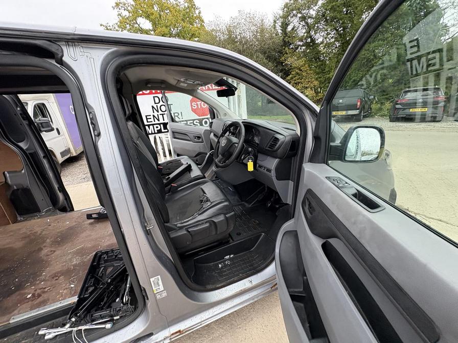 2020 Vauxhall Vivaro – Model: Vivaro 2900 Dynamic S/S – DV20AOK