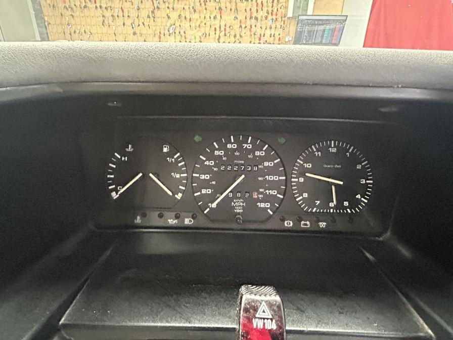 1993 Volkswagen Caravelle – Model: Transporter Caravelle – K302WFR