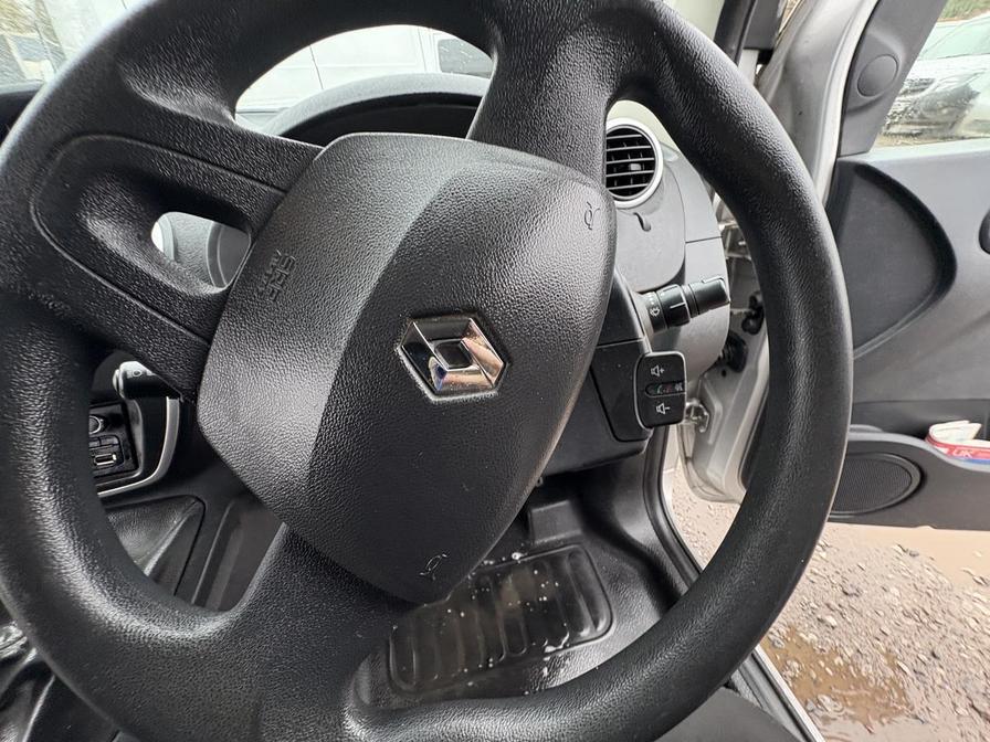 2015 Renault Kangoo Maxi – Model: Kangoo Maxi LL21 Core dCi – PK15FDC CHECK COOLANT