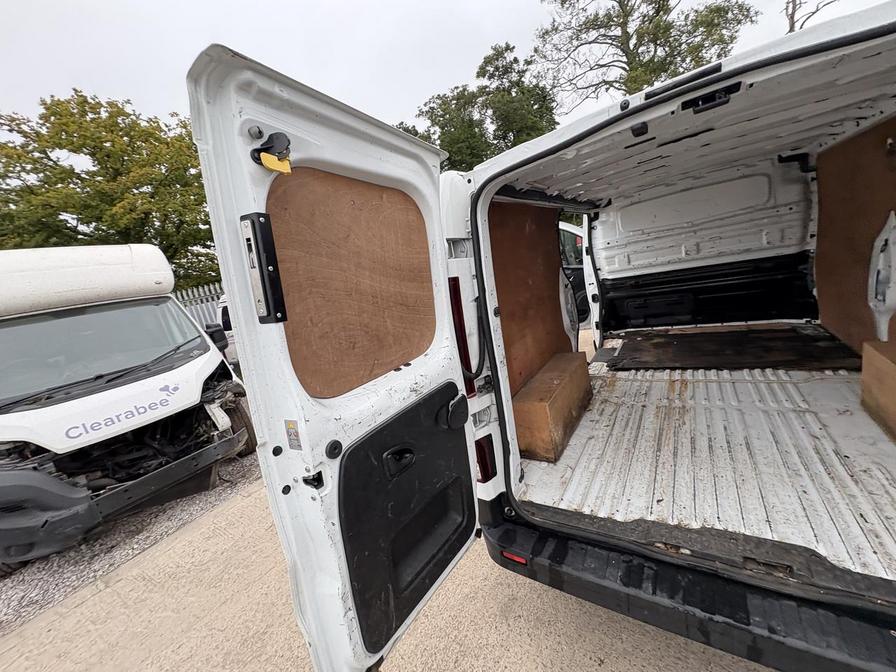 2020 Renault Trafic – Model: Trafic LL30 Sport Energy dCi – LV70EXA