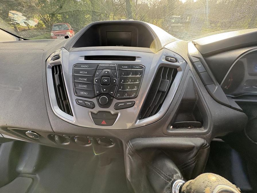 2016 Ford Transit Custom – Model: Transit Custom 290 Limited – LJ66VBD