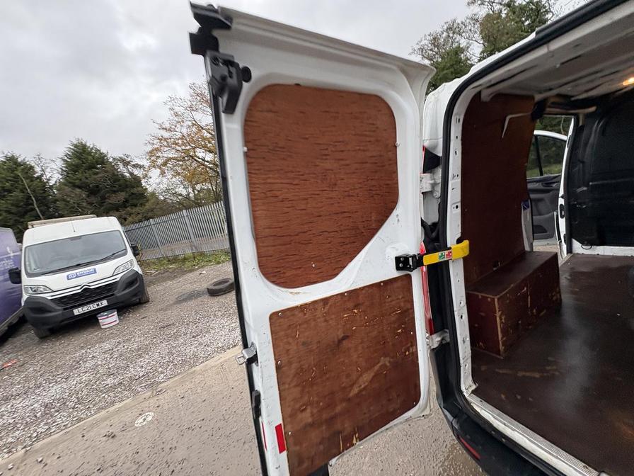 2018 Ford Transit Custom – Model: Transit Custom 300 Base – AY68JBO