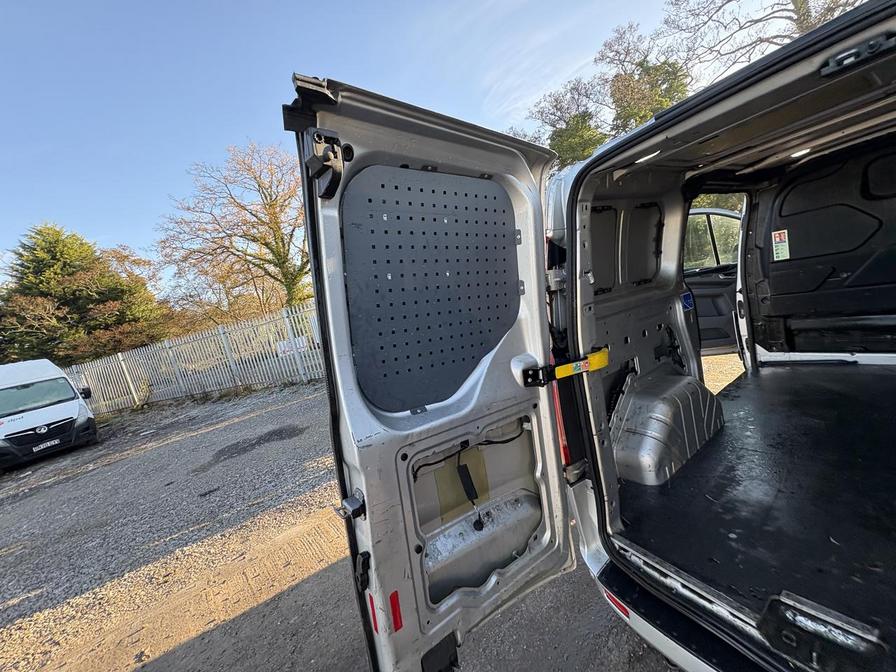 2018 Ford Transit Custom – Model: Transit Custom 300 Limited – WN68LNK