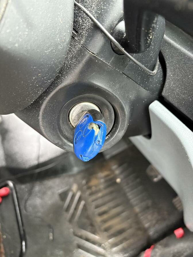 2009 Ford Transit – Model: Transit 115 T300 MWB FWD – FJ09GWP