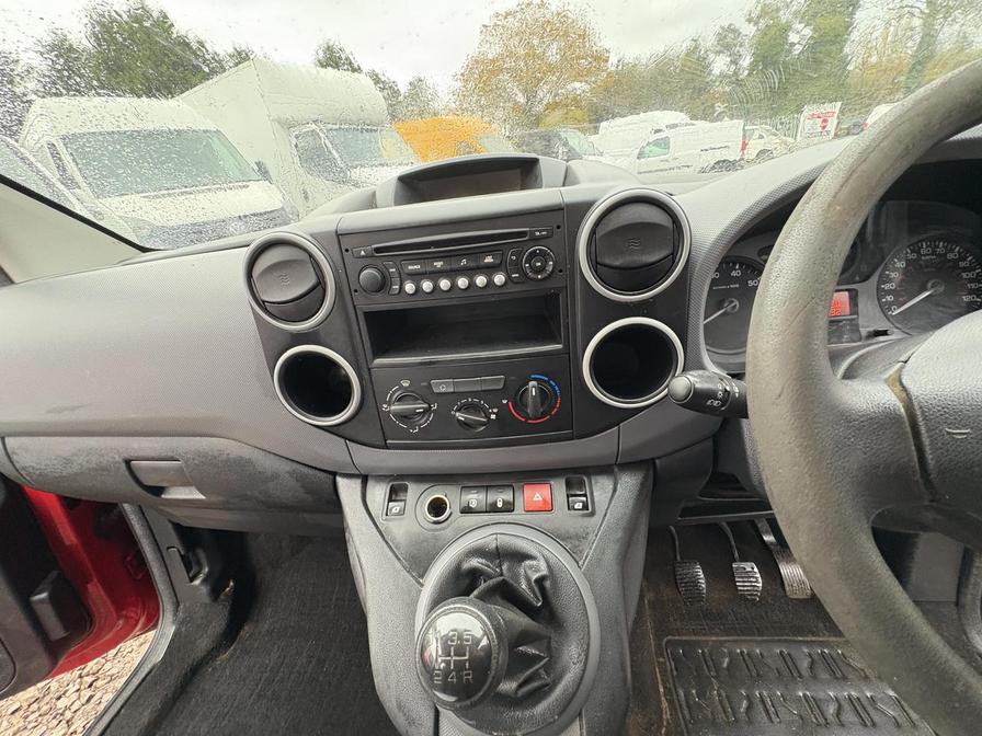 2015 Citroen Berlingo – Model: Berlingo 625 XTR+ HDi – EY65LDJ